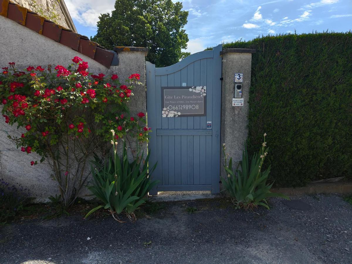 Gite Les Piraudieres Noyant-de-Touraine Εξωτερικό φωτογραφία