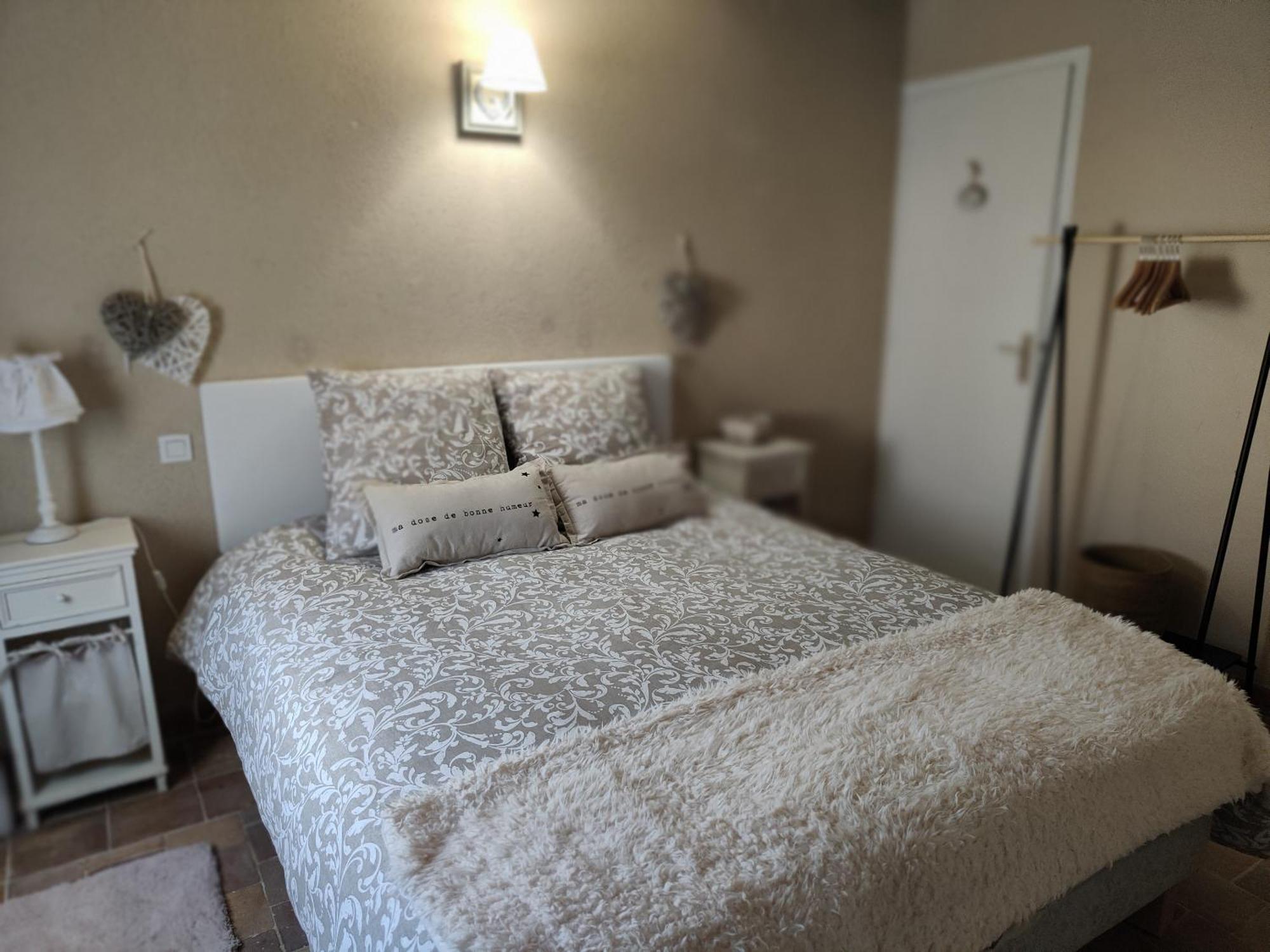 Gite Les Piraudieres Noyant-de-Touraine Εξωτερικό φωτογραφία